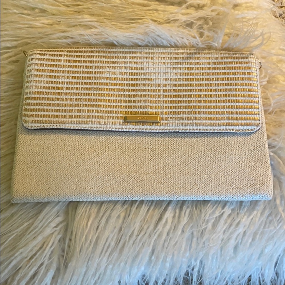 Stella & Dot clutch, credit card holder inside.Perfect clutch for spring& summer